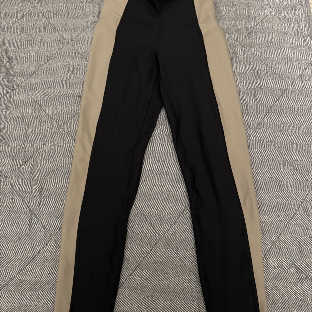 Abercrombie & Fitch Black and Tan Leggings